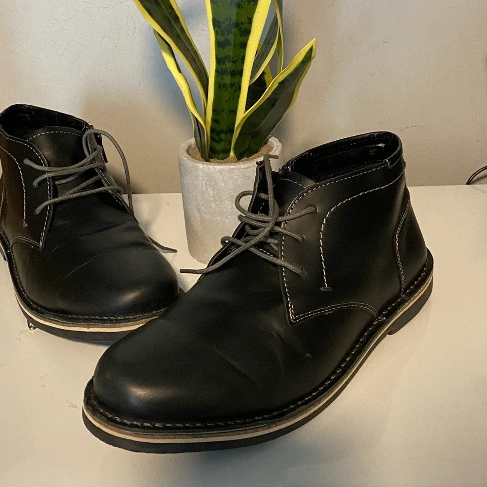 Steve Madden Black Chukka Boots‎